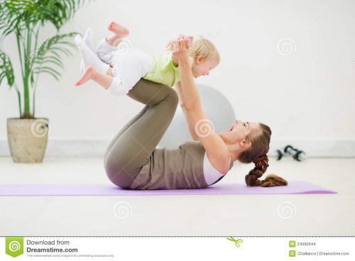 healthy-mother-baby-making-gymnastics-24592044
